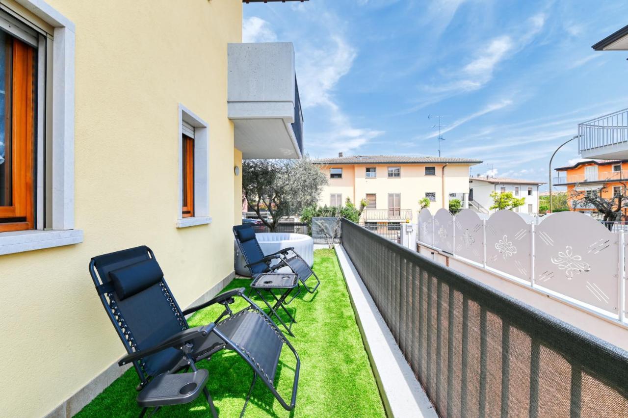 Pearl House - Sirmione Holiday - Jacuzzi Privata Exterior photo